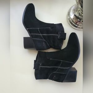Vince Camuto Women's Suede Ankle Boots Size 9.5M